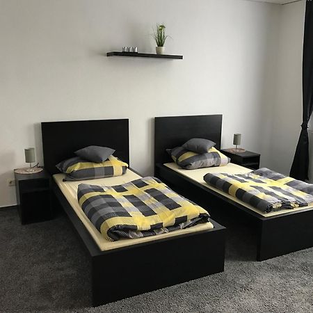 Dionysos Hotel Neumünster Buitenkant foto