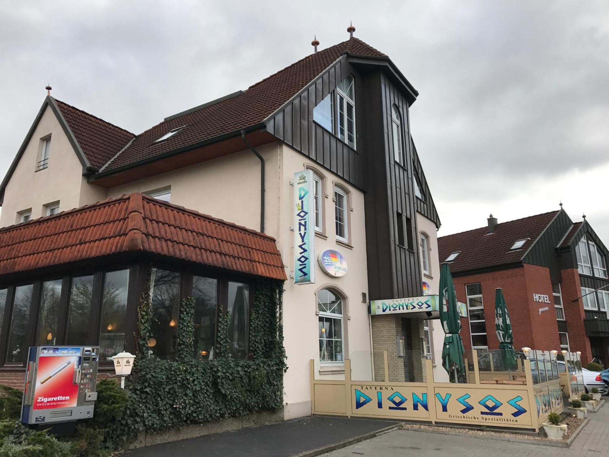 Dionysos Hotel Neumünster Buitenkant foto
