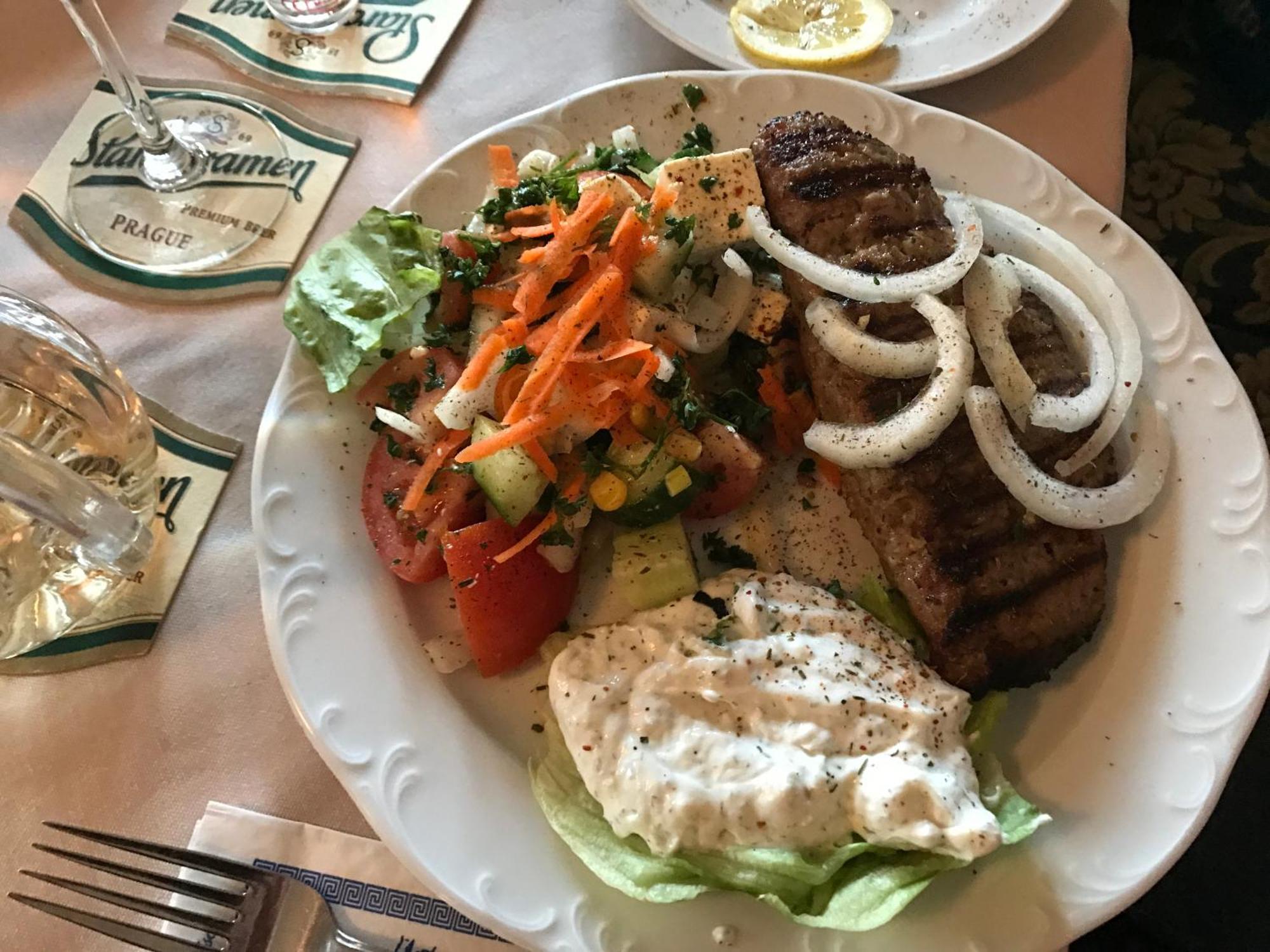 Dionysos Hotel Neumünster Buitenkant foto