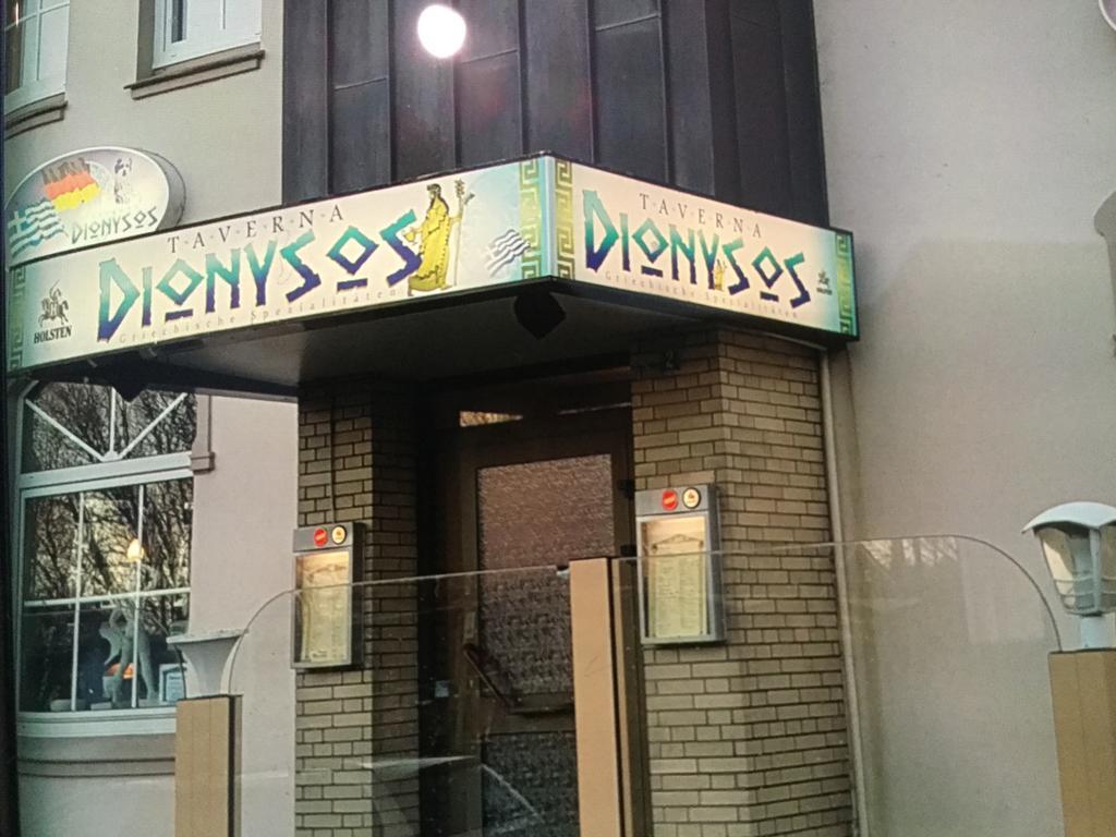 Dionysos Hotel Neumünster Buitenkant foto